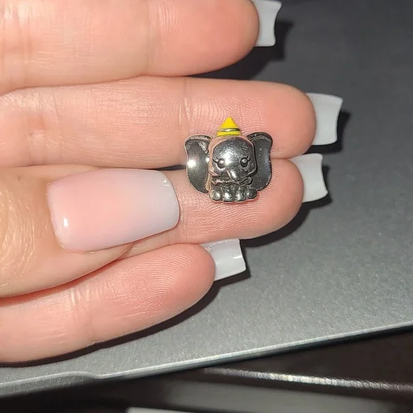 Dumbo Charm 🌷💞 - Picture 2 of 3